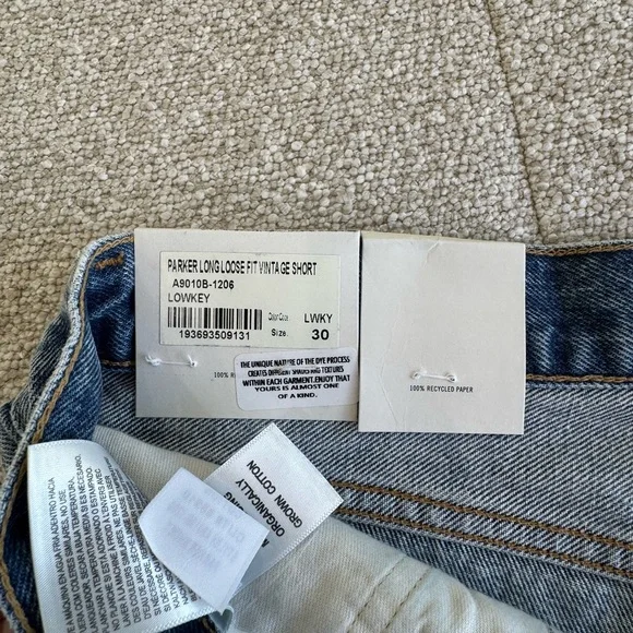 NWT AGOLDE PARKER LONG SHORT - Picture 5 of 7